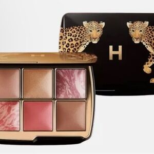 Brand new Hourglass leopard palette
